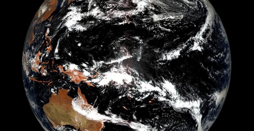 Получены первые снимки Земли от метеоспутника «Электро-Л»